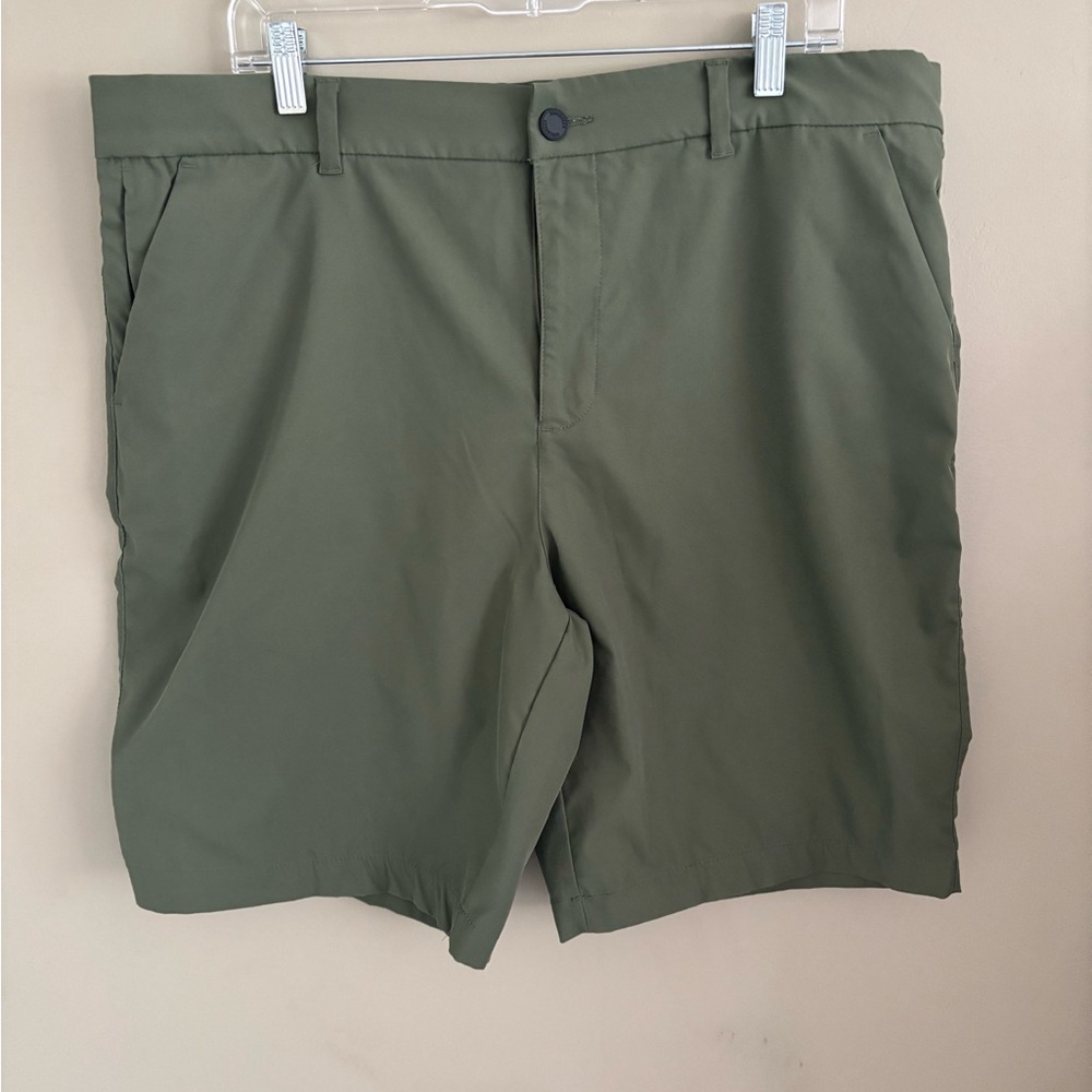 32 Degrees Stretch Performance Shorts